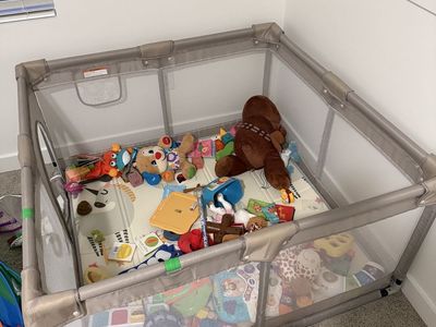 Toddler playpen with mat