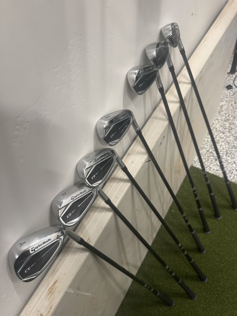 TaylorMade Qi irons