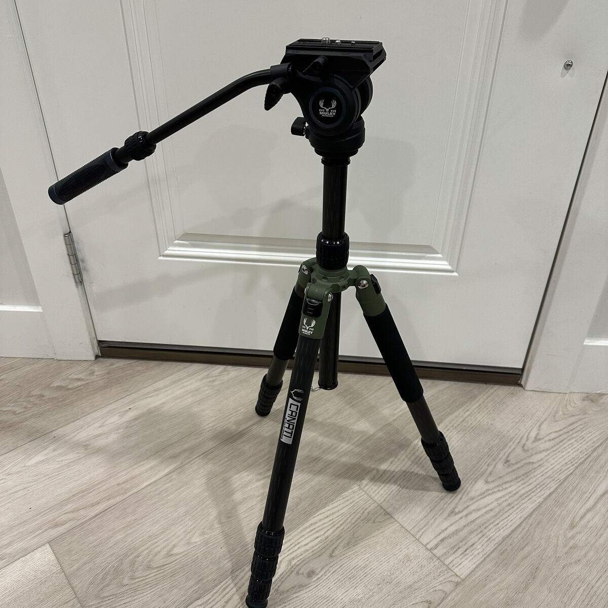 Muley Maniacs Canati Pro Carbon Tripod W/ Head