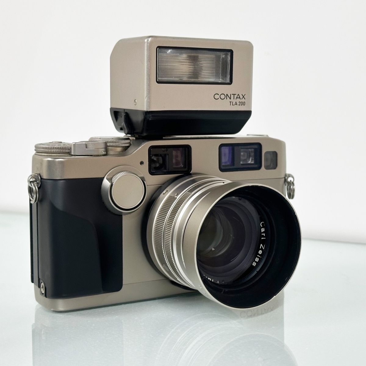 Contax G2 w-TLA200 Flash,  45mm Lens