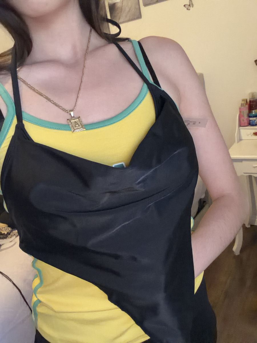 Women’s bathing suit top