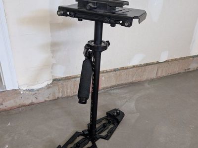 GLIDECAM HD-4000 Camera Stabilizer Steadicam for Smooth Video Shots