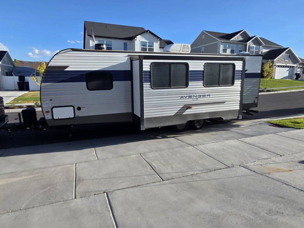 2023 Forest River Avenger 26dbsle