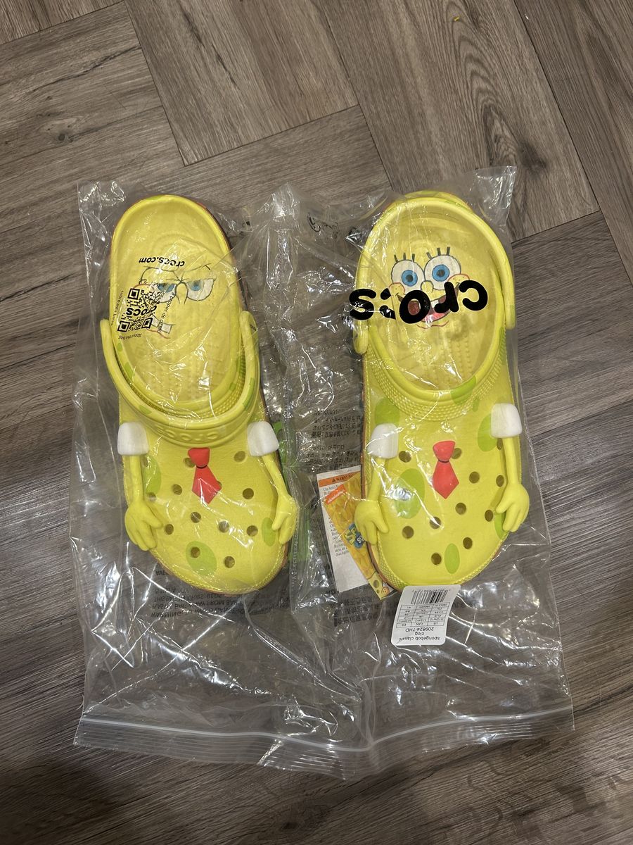 SpongeBob Crocs Mens 10 Womens 12