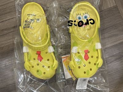 SpongeBob Crocs Mens 10 Womens 12