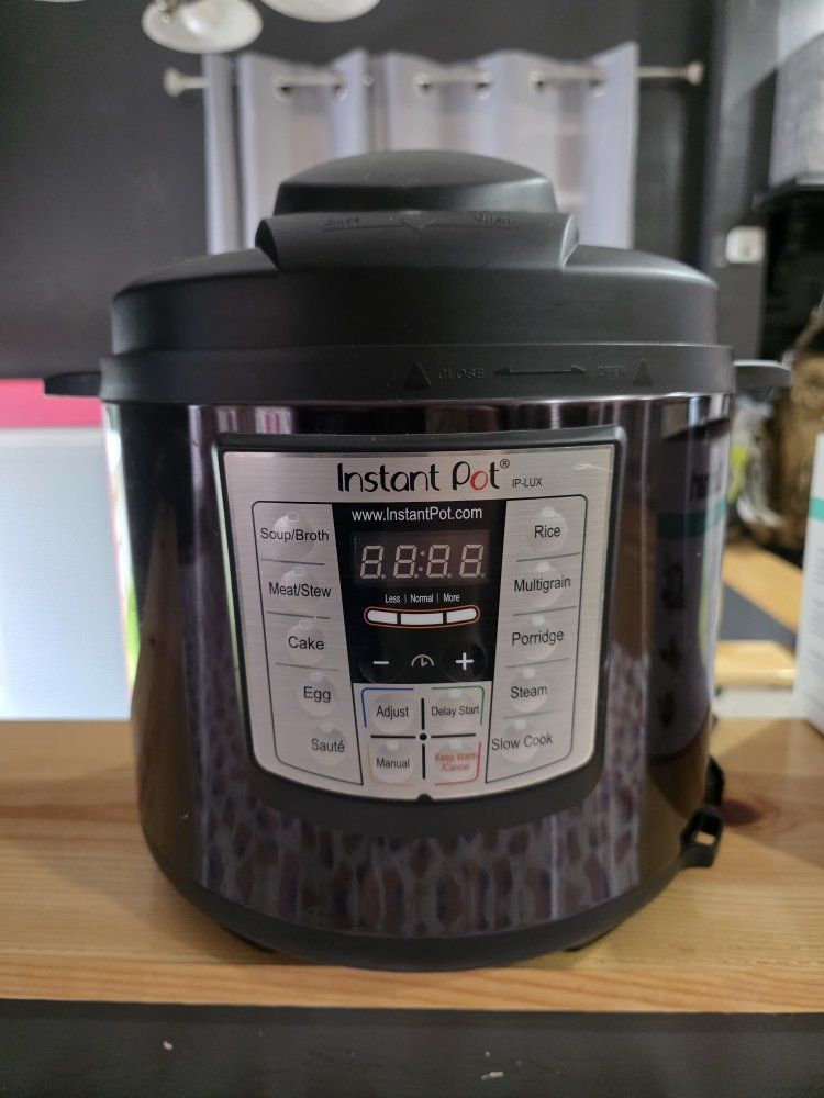 Instant Pot IP-LUX 6-Quart Electric Pressure Cooker - Black Stainless Steel