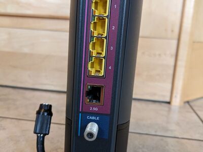 Router - Coaxial Cable-in, 2.5 G ethernet out - Works great! Excellent condition!