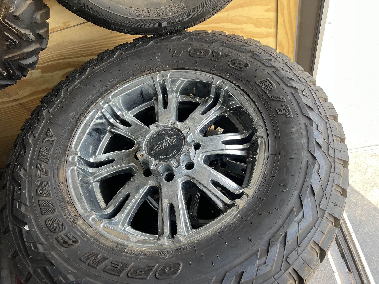 8x6.5   37x13.50 R 20