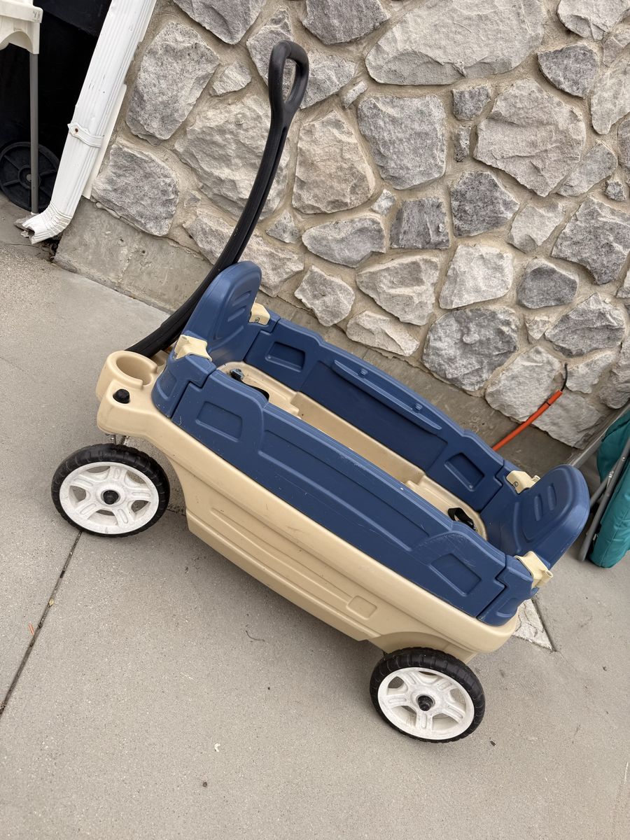 Kids wagon