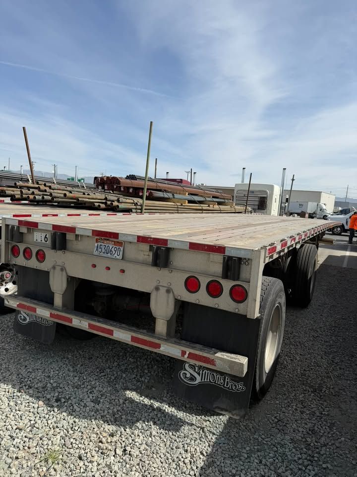 NICE 2016 WILSON MODEL CF-1080 FLATBED TRAILER