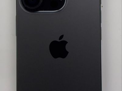 512 Gb iPhone 14 Pro 100% Battery Health
