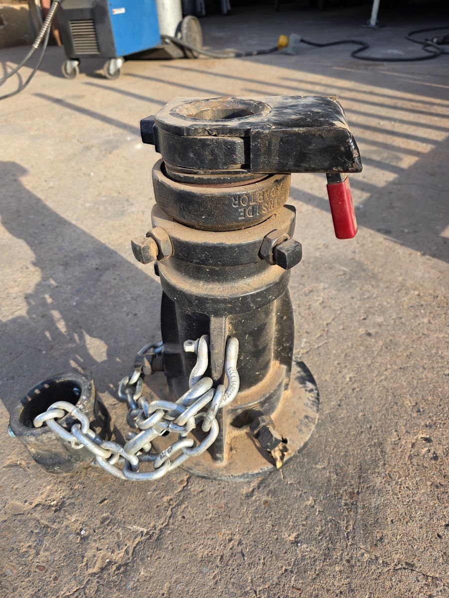 5th Wheel to Gooseneck Hitch Adapter