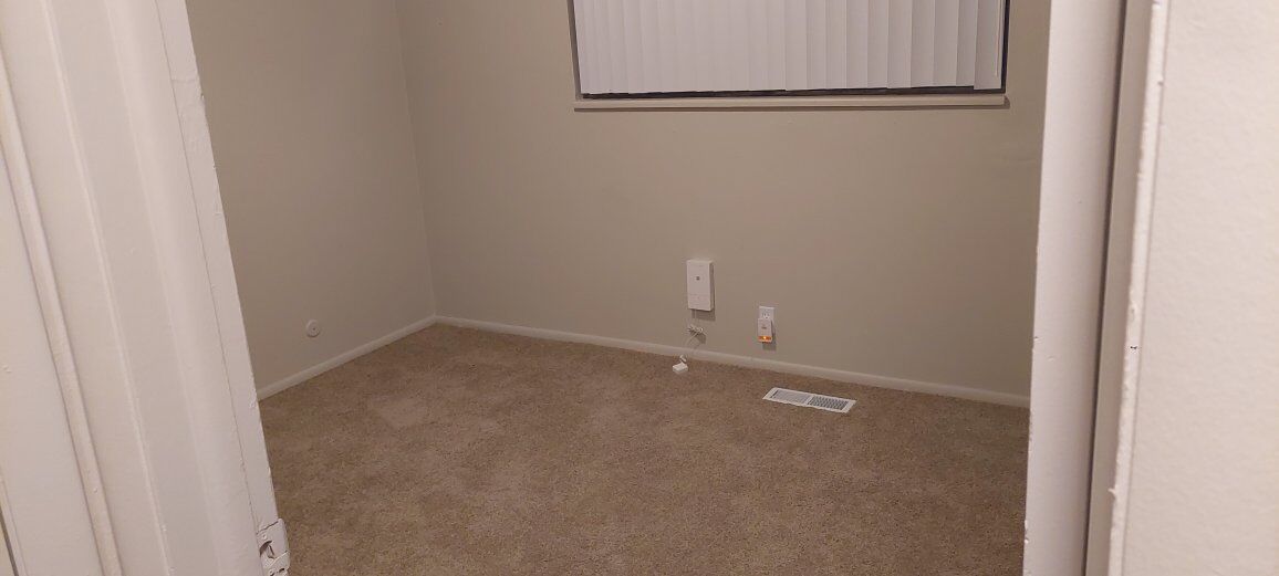 Room for rent in west Jordan