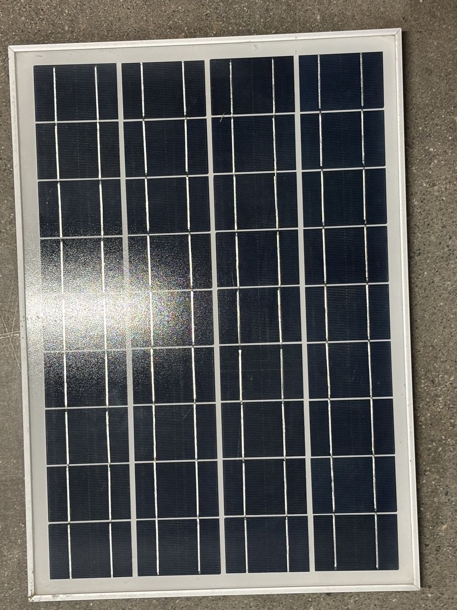 Energizer 500 Watt Power Inverter & Solar Panel Kit