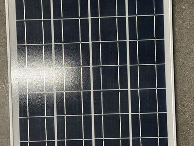 Energizer 500 Watt Power Inverter & Solar Panel Kit