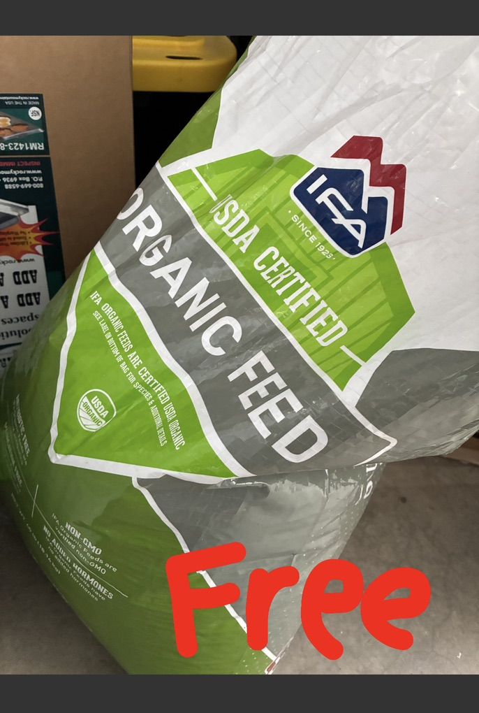 Chicken Feed (pellets are Free) (Scratch Is $25)