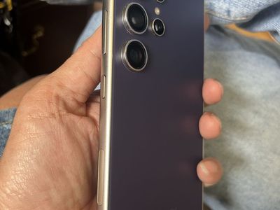 Samsung Galaxy S24 Ultra - Unlocked -broken glass