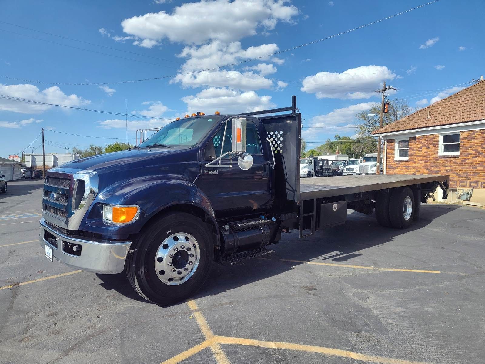 2015 Ford F-650 XLT Flatbed Body, Cummins ISB 6.7 L., Allison Auto, 260 H.P. 260" W.B. Low miles 62k miles!