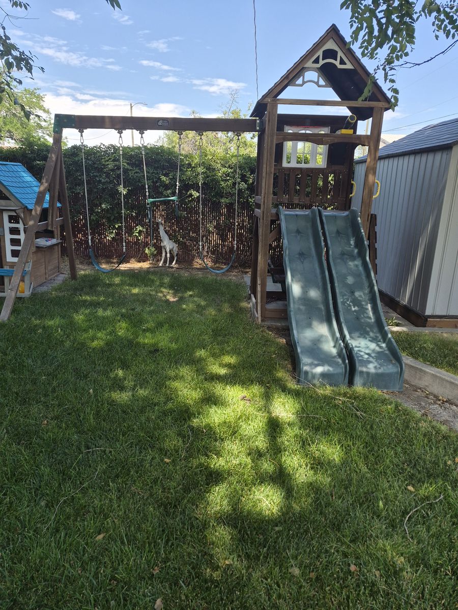 Playground swing set