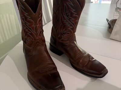 Ariat Brown Leather Western Cowboy Boots Square Toe Stitched Shaft