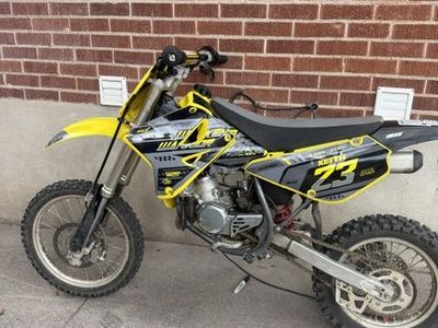 2016 Suzuki RM85 Dirt Bike Off-Road Motorcycle - Yellow/Gray Custom Graphics