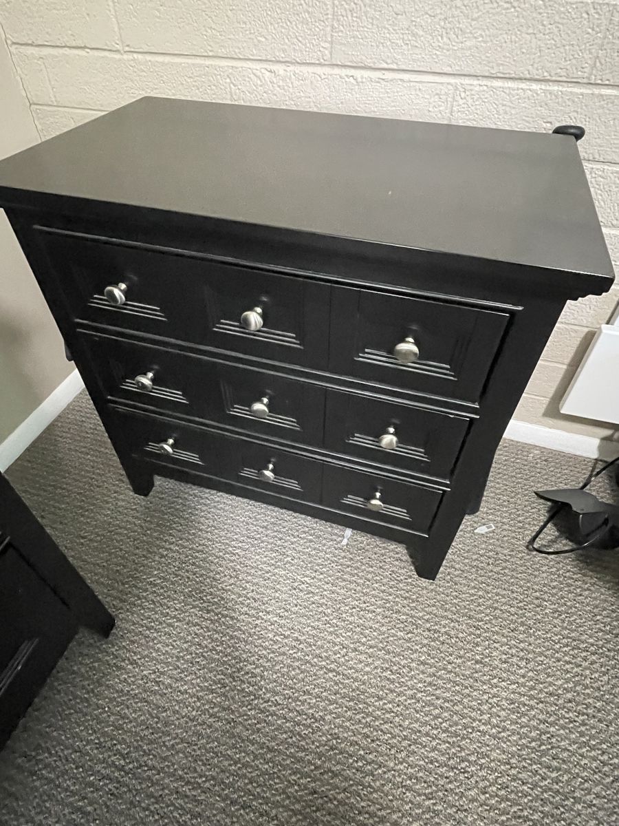 Main image 4