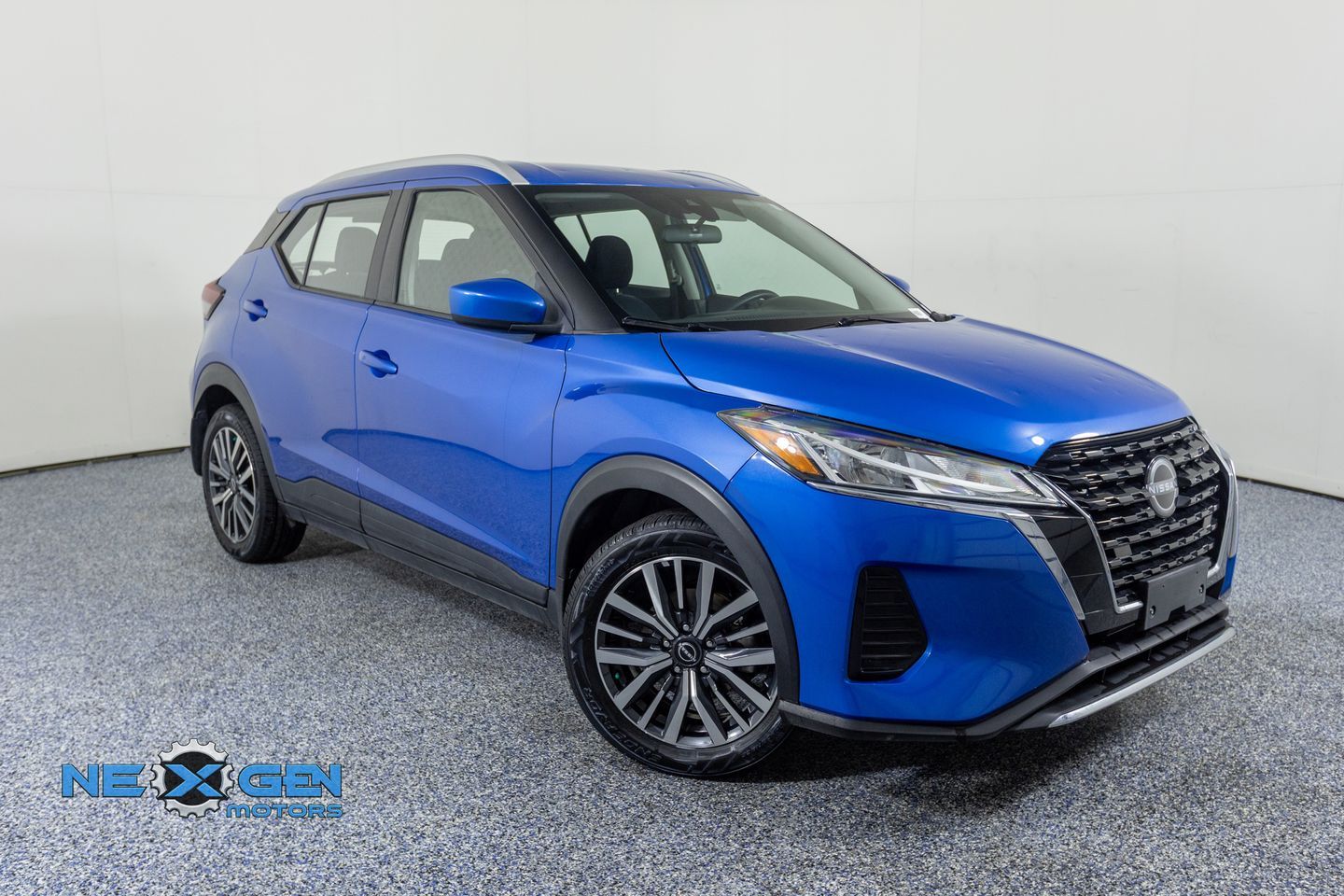 2022 Nissan Kicks SV
