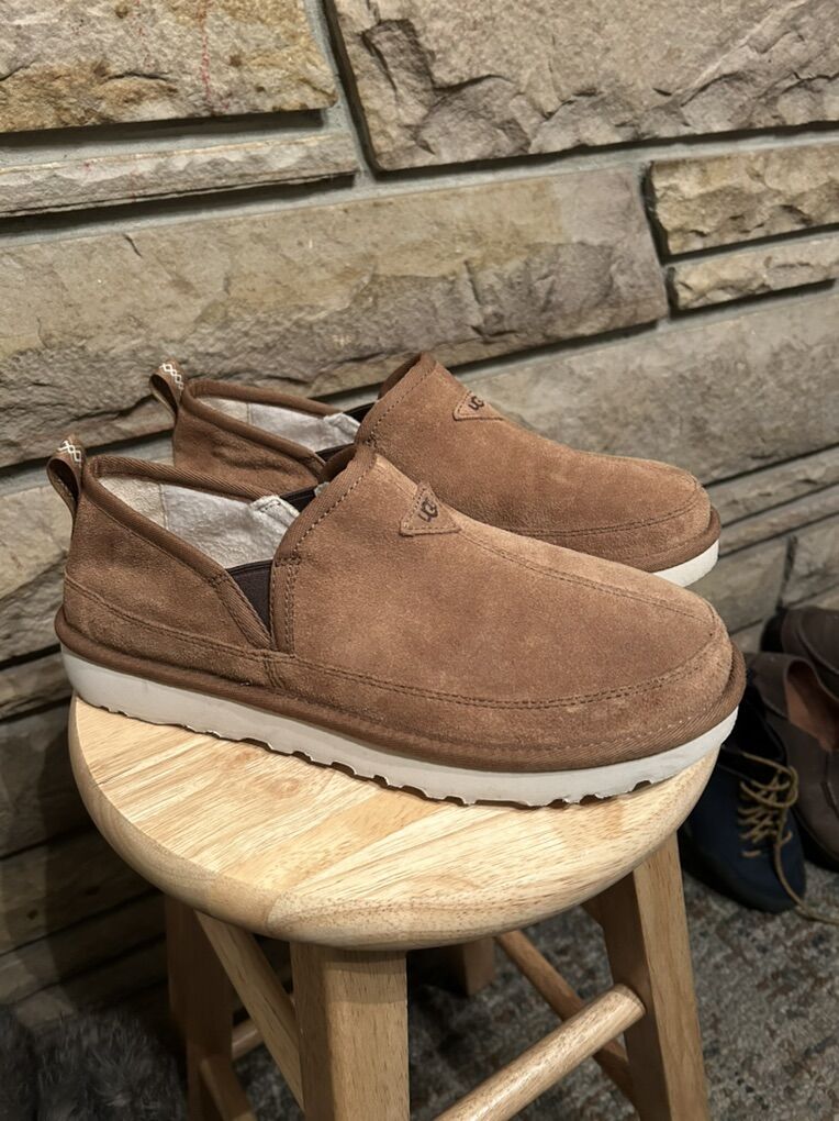 Men's Ugg Romeo Slippers / Mens 9 / Tan
