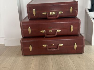 Vintage Luggage Set – 3 Matching Suitcases