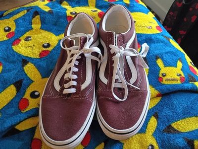 Vans Old Skool Maroon/White Low-Top Sneakers - Classic Skate Shoes