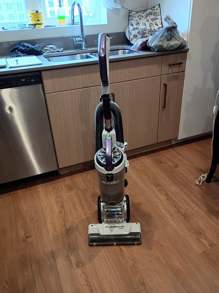 Eureka FloorRover Dash Bagless Upright Vacuum - White/Purple