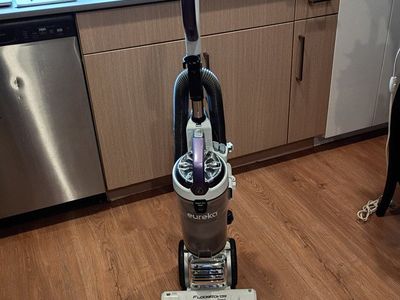 Eureka FloorRover Dash Bagless Upright Vacuum - White/Purple