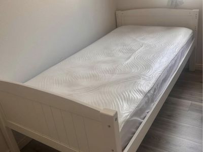 Twin bed frame