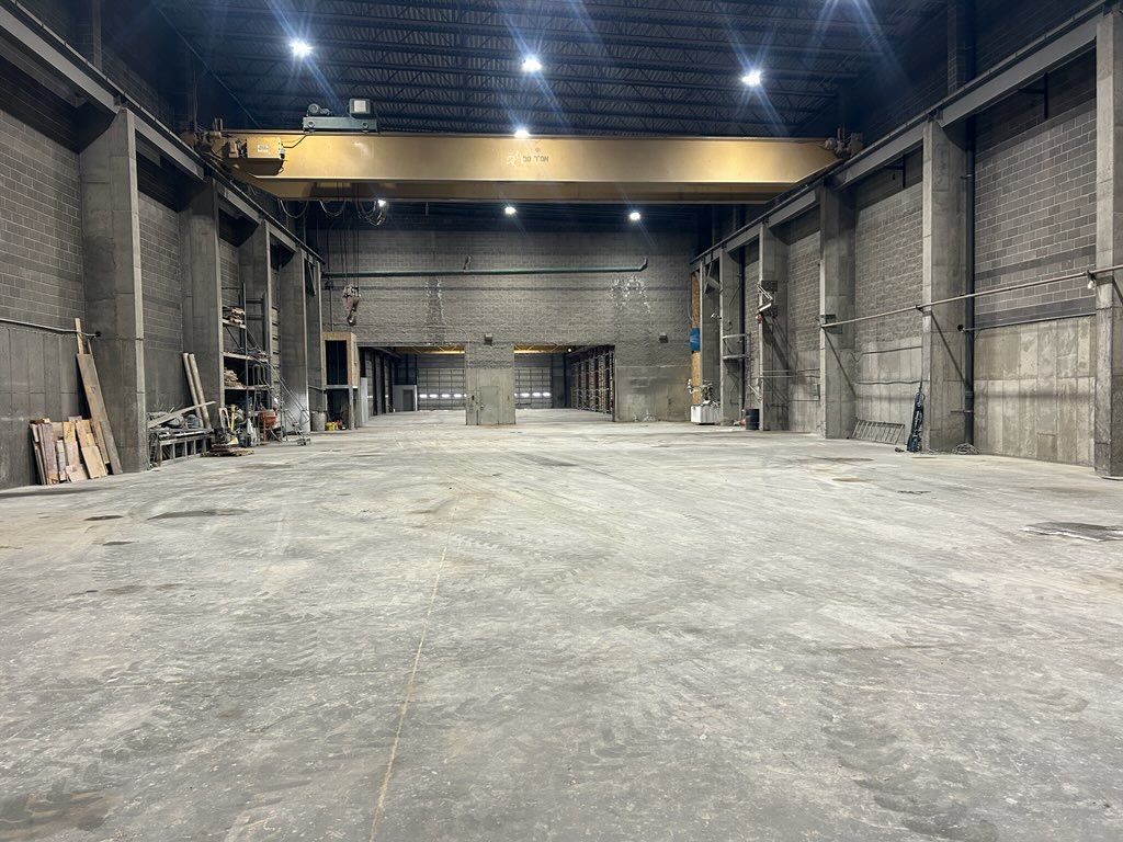 Main image 3