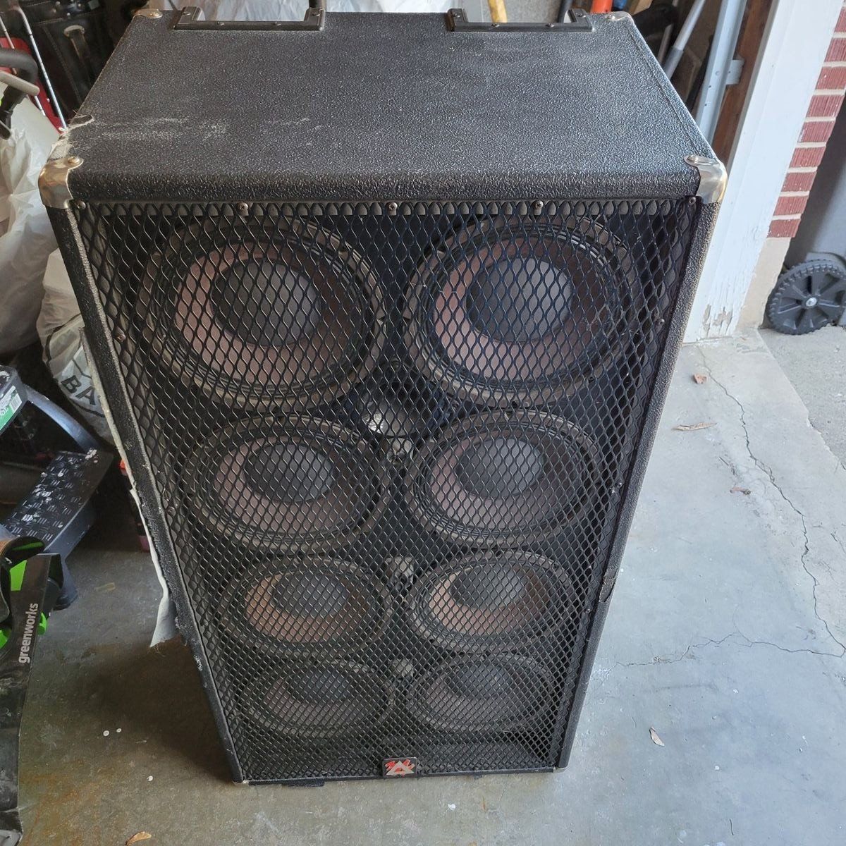 Peavey 8x10 Bass Cabinet