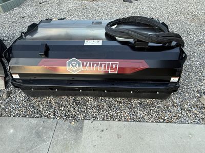 2025 VIRNIG SKID STEER PICKUP BROOM W/DUMP BUCKET