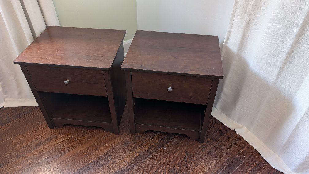Pair of wood night stands