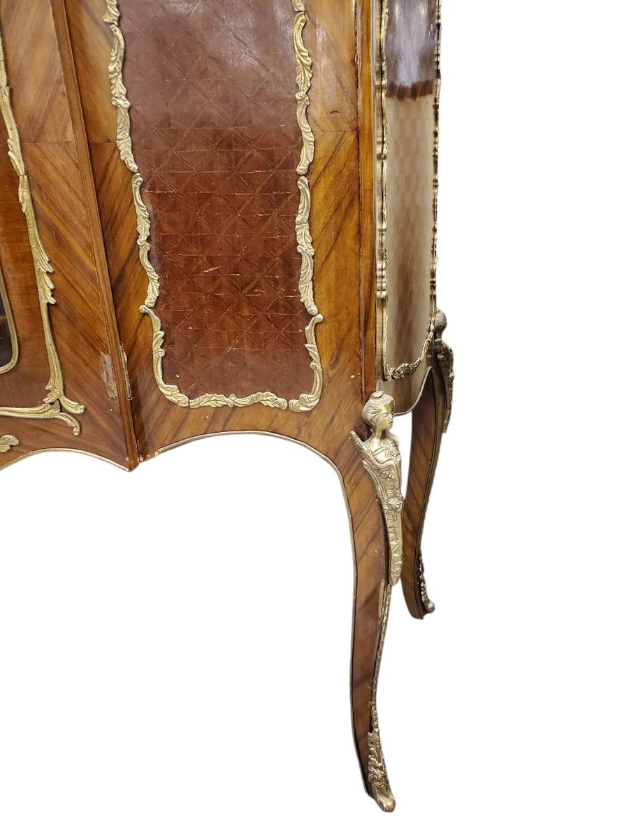 Main image 3