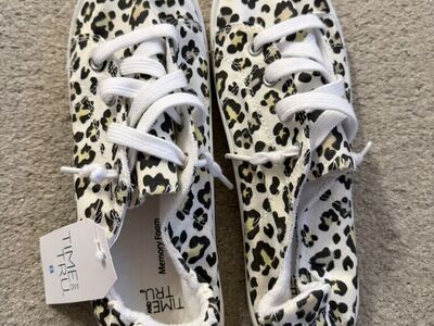 Time And true Women's Slip On Shoes