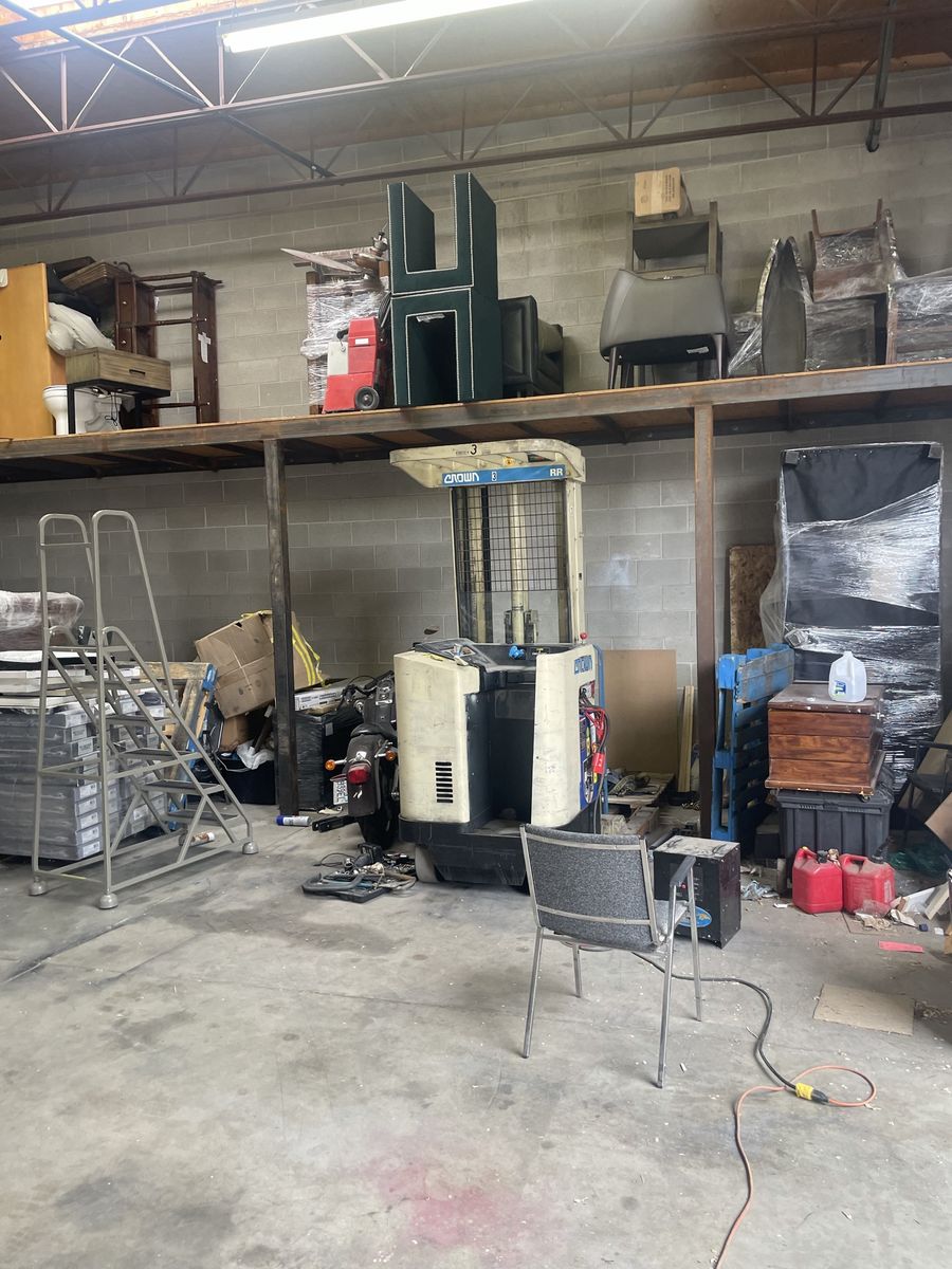Garage sale 