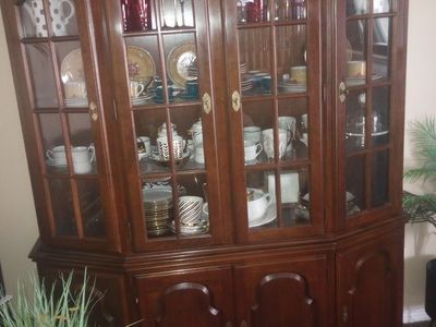 China Cabinet with Hutch