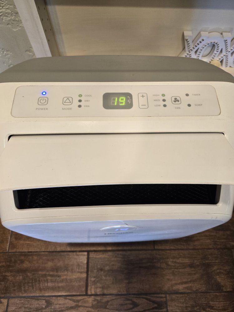 Hisense AP10CR2W Portable Air Conditioner - 6500 BTU, White, Model AP10CR2W
