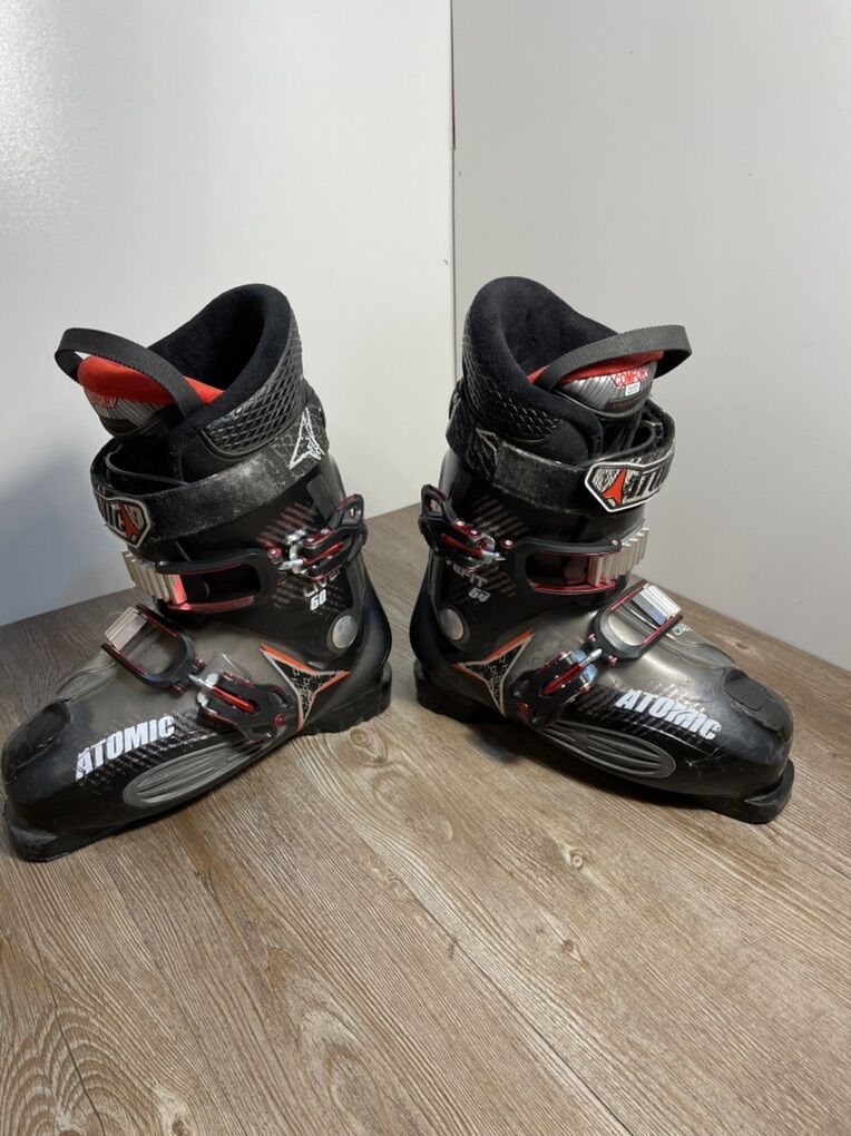Atomic Live Fit 50 Boots Size 27.0