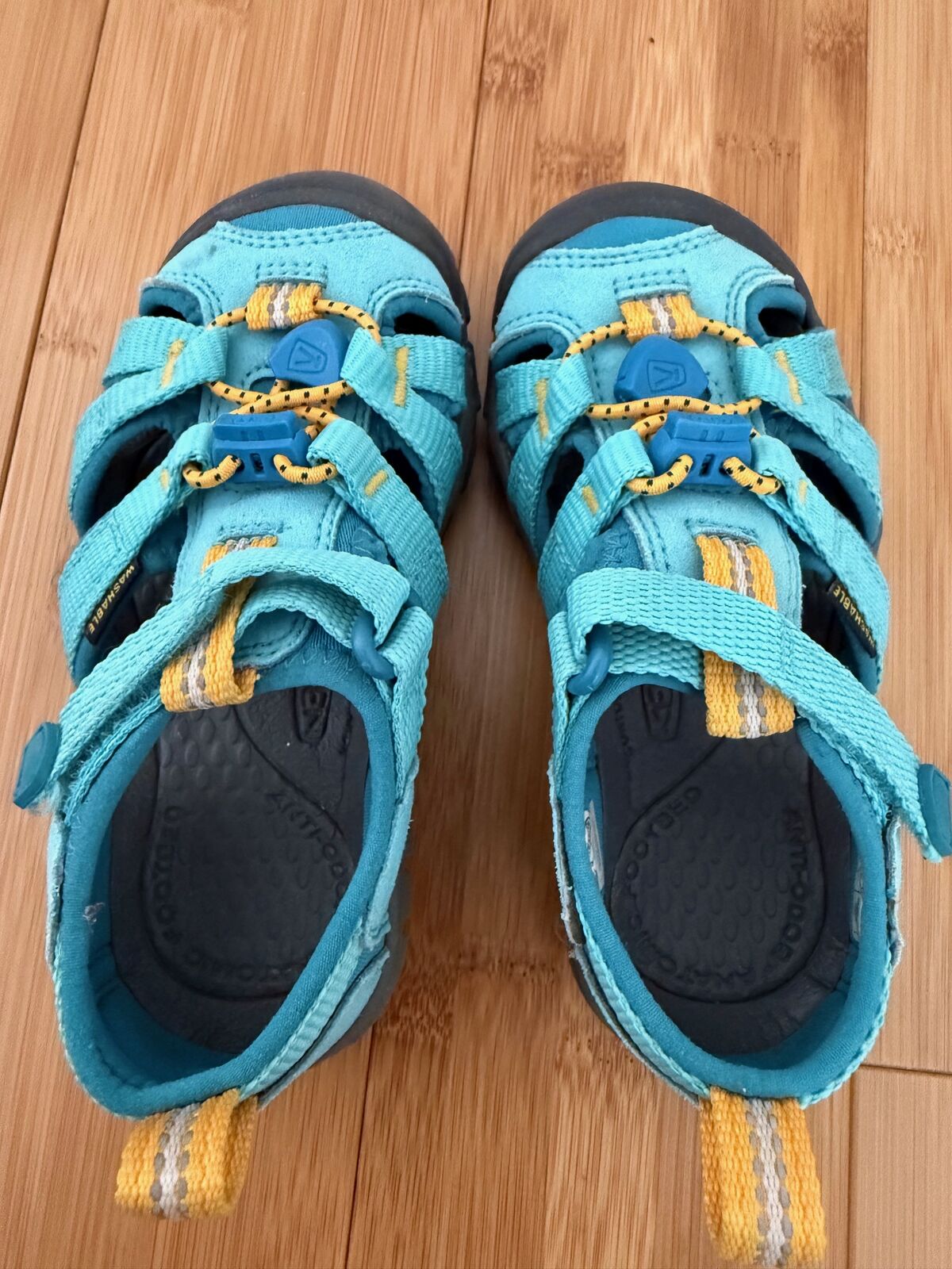 Kids Keen Sandals, Size 9