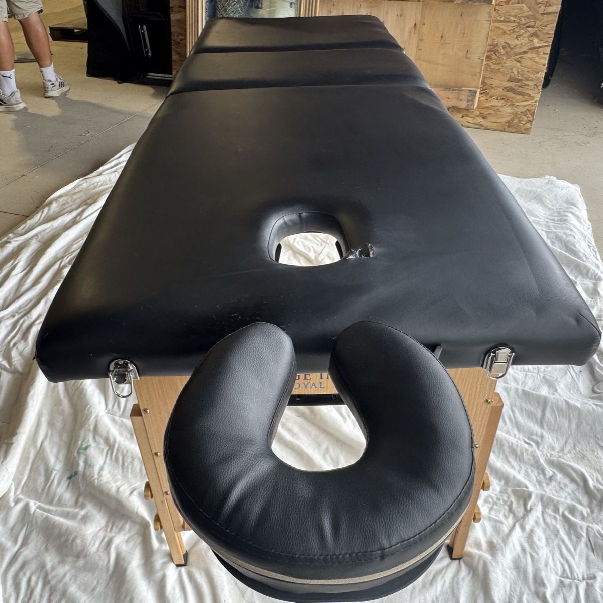 Portable Folding Massage Table – Massage Imperial Royal Touch