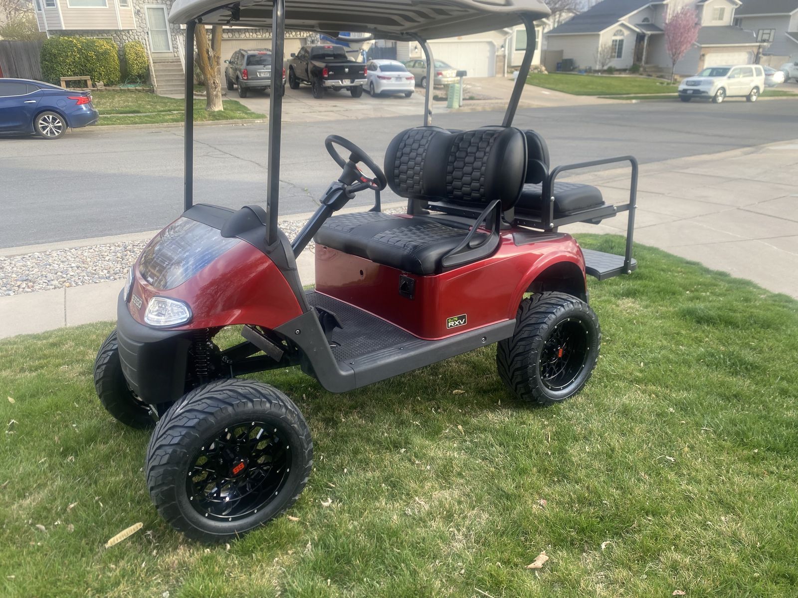 2020 EZGO RXV Lifted Lithium Battery Golf Cart