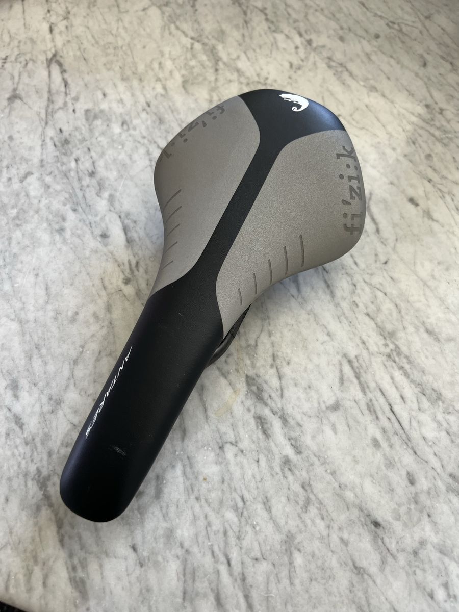 Fizik Antares Saddle