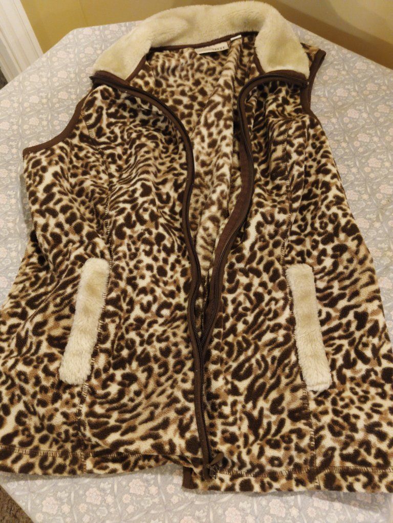 Medium vest