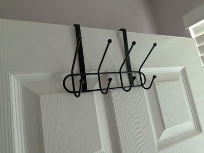 Hangers for door frames (2)