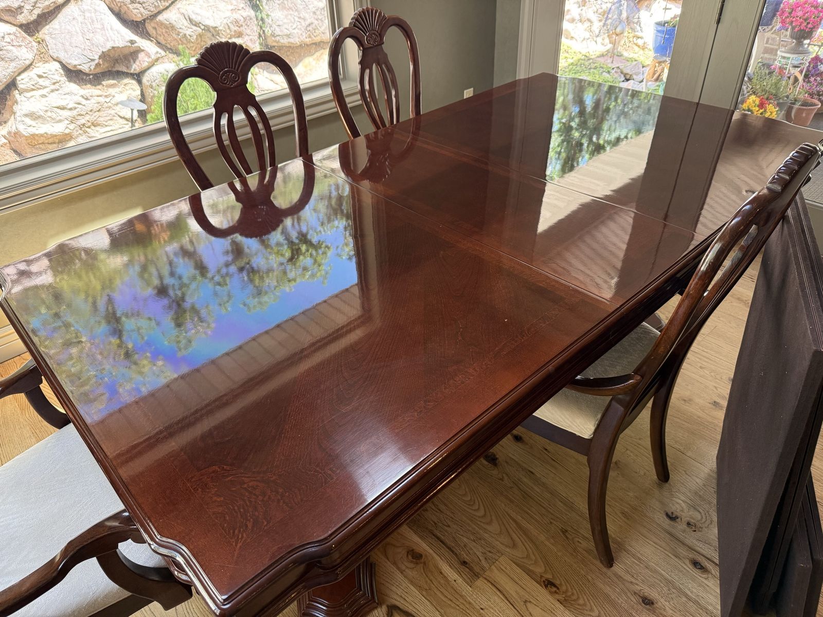 Complete dining room table with six chairs